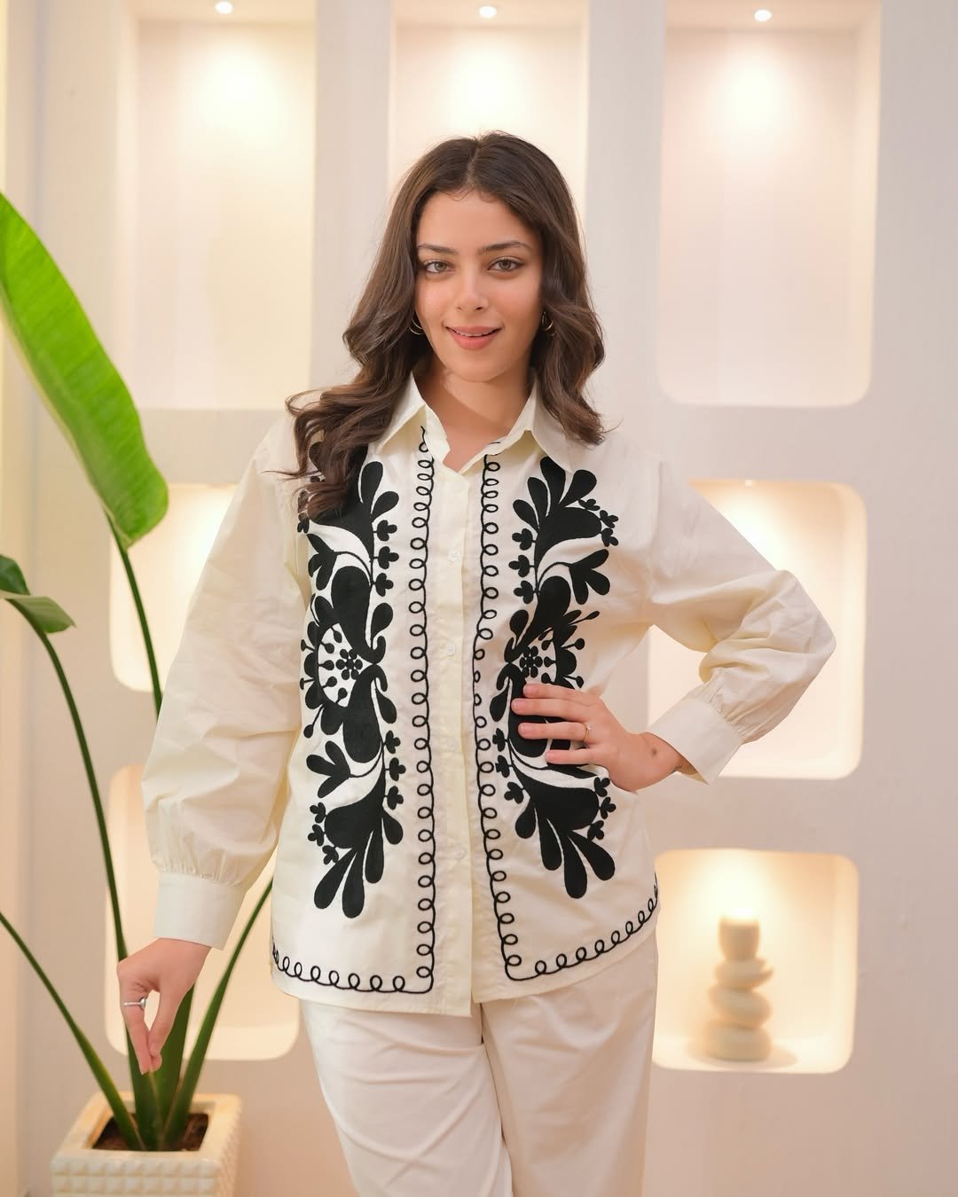 Monochrome Contrast Embroidery Loungewear Set - Image 10